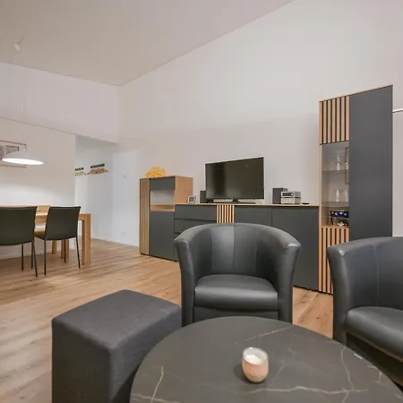 Zuhause In Den Alpen Ihre Mit Hallenbad Und Sauna Appartement *