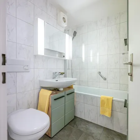 Zuhause In Den Alpen Ihre Mit Hallenbad Und Sauna Apartman Lenzerheide