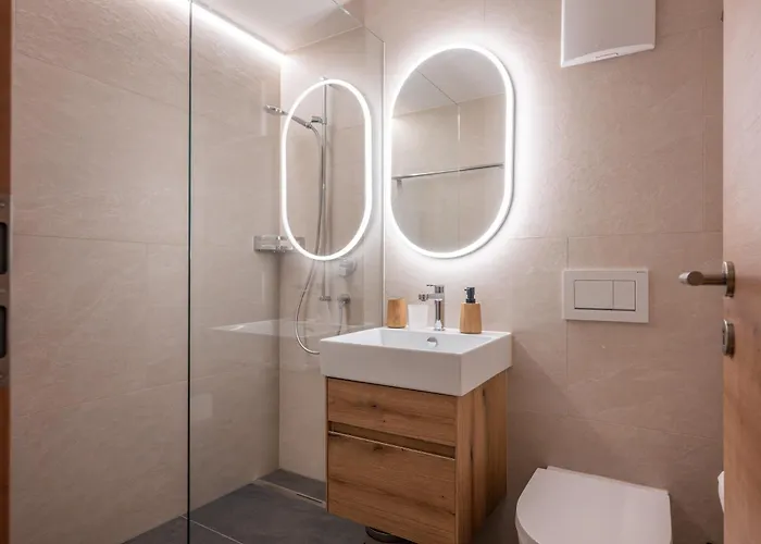 Zuhause In Den Alpen Ihre Mit Hallenbad Und Sauna Lenzerheide