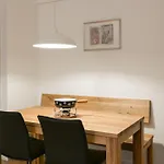 Zuhause In Den Alpen Ihre Mit Hallenbad Und Sauna Apartman Lenzerheide