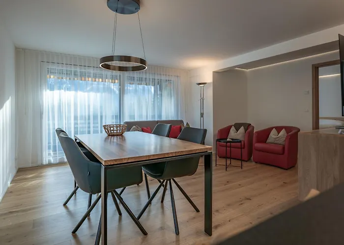 Zuhause In Den Alpen Ihre Mit Hallenbad Und Sauna Daire Lenzerheide